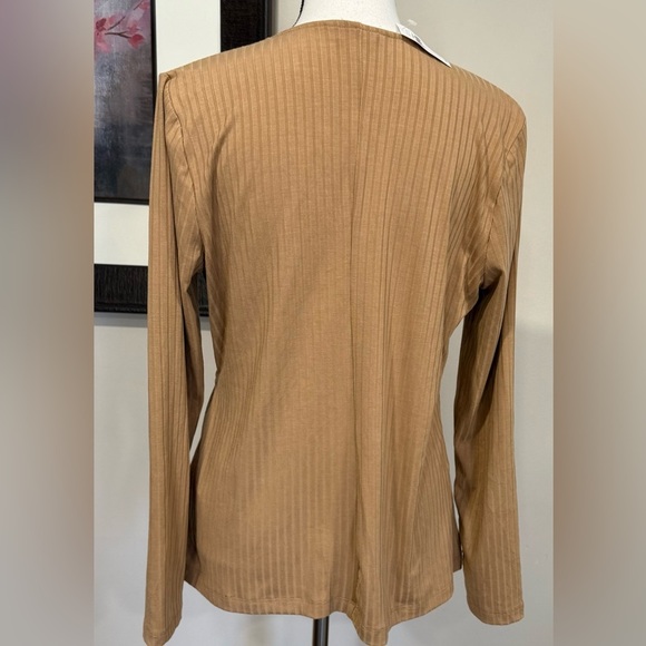 Banana Republic V Neck Blouse - Picture 3 of 6